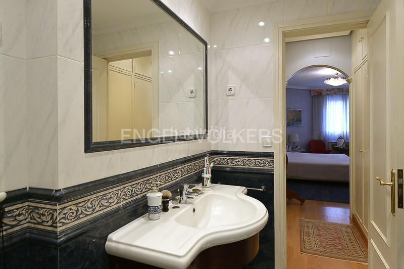 Foto a6be7e0f-425e-4a6d-931d-d100c792f336. Apartamento piso exclusivo con magníficas vistas en castelar en Santander