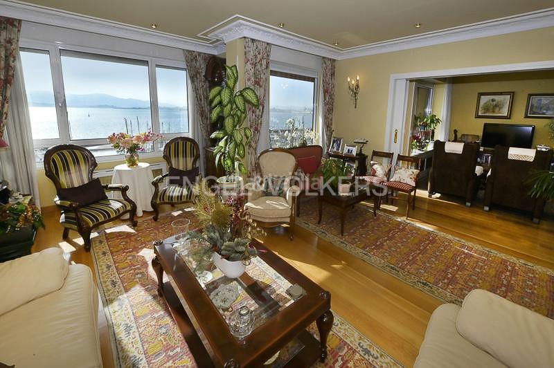 Foto ca64b6a0-f24f-41cc-8104-5e2576b89507. Apartamento piso exclusivo con magníficas vistas en castelar en Santander