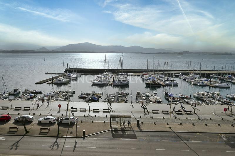 Foto d72d13de-0f93-4cd1-90af-0e82cf6771a0. Apartamento piso exclusivo con magníficas vistas en castelar en Santander