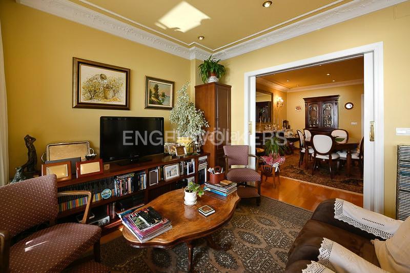 Foto f0c908d2-7d6f-4ed4-b0cb-d6e5146b669e. Apartamento piso exclusivo con magníficas vistas en castelar en Santander