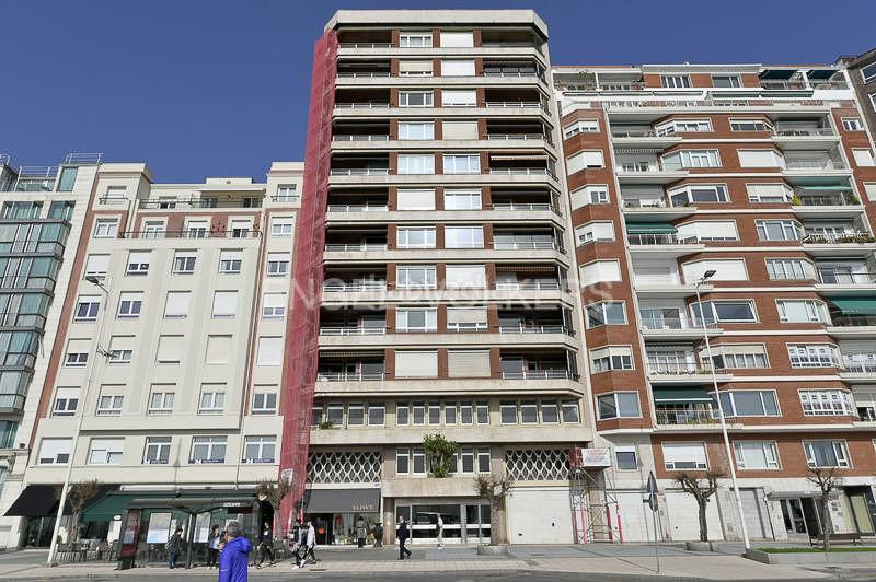 Foto f2fab91a-ce17-4776-b266-28f680a77951. Apartamento piso exclusivo con magníficas vistas en castelar en Santander