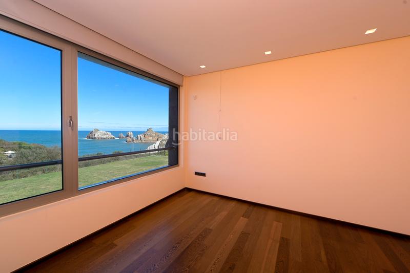 Foto 2503ef3f-6674-4109-aa34-526e2892d627. Casa gran propiedad vanguardista junto al mar en Liencres Piélagos