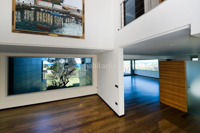Foto a14cfdf0-1b24-4059-82fd-5e5cdf38fd93. Casa gran propiedad vanguardista junto al mar en Liencres Piélagos