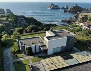 Casa  Liencres. somocuevas. Gran propiedad vanguardista junto al mar