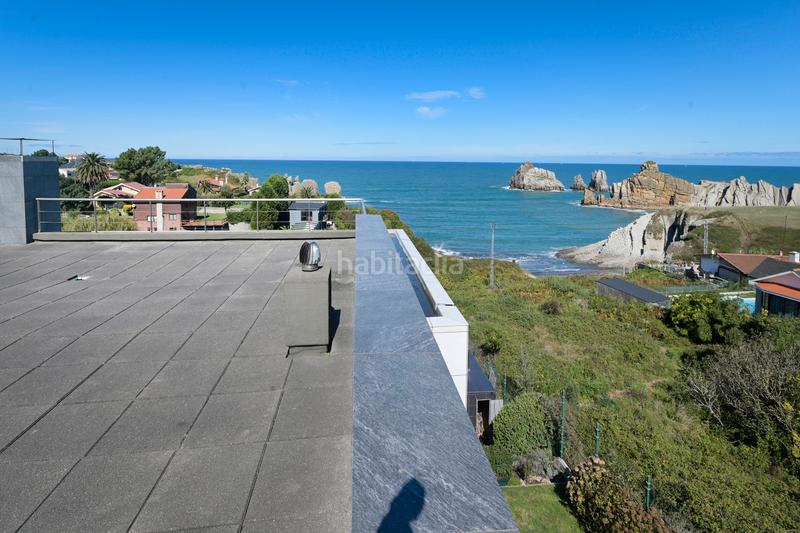 Foto c3692630-3039-428d-aef4-95feed14e297. Casa gran propiedad vanguardista junto al mar en Liencres Piélagos