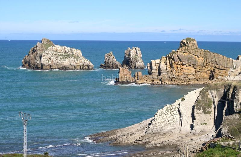 Foto e49c08c7-fc61-44bc-b7ce-5fdeae20e6e6. Casa gran propiedad vanguardista junto al mar en Liencres Piélagos