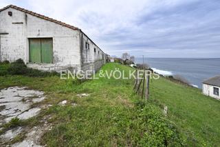 Terreny residencial  Castro urdiales. barrio allendelagua. Excepcional oportunidad de inversión primera línea de costa