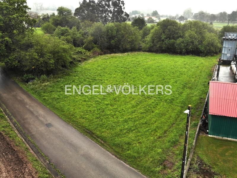 Foto 7d53cb94-c46d-4aed-8eb8-eedfbb1634d3. Terreno residencial estupenda parcela en Zurita en Piélagos