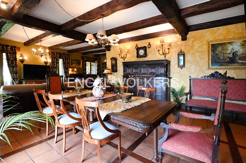 Foto 241ef4b3-5fbc-407f-9b53-e910d09dee19. Casa amb calefacció aparcament piscina a Liencres Piélagos