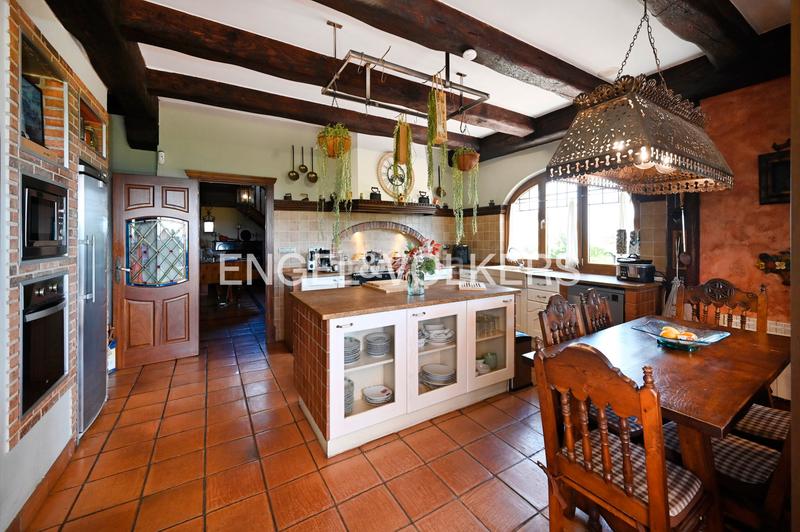 Foto 2bc1698e-5784-4423-81f4-f3eb3a4b6272. Casa amb calefacció aparcament piscina a Liencres Piélagos