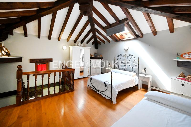 Foto 51f06f88-1132-482e-a0d7-32b41a3383e0. Casa amb calefacció aparcament piscina a Liencres Piélagos