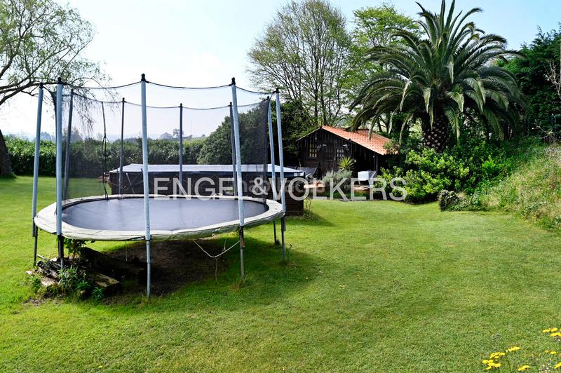 Foto 63637d99-522c-449b-8ec1-2a73ec70e857. Casa amb calefacció aparcament piscina a Liencres Piélagos