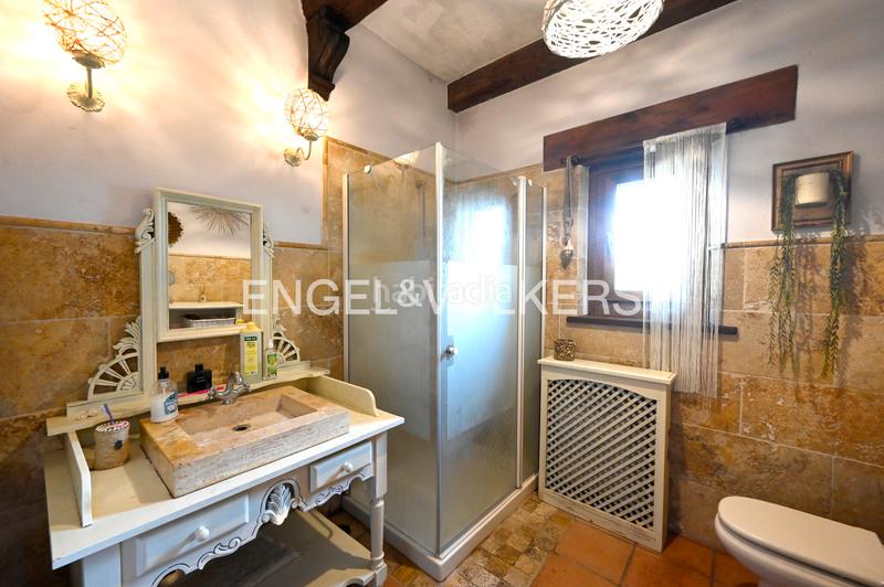 Foto a206c7d0-b4bb-43b8-b684-9a59ce9de08d. Casa amb calefacció aparcament piscina a Liencres Piélagos