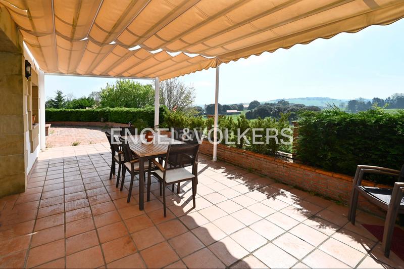 Foto d86f7181-1824-4b0f-8613-c52d57c615b7. Casa amb calefacció aparcament piscina a Liencres Piélagos