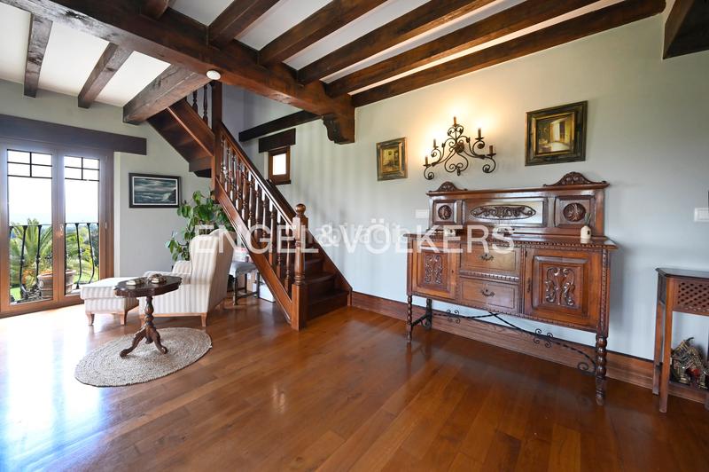 Foto d91ad414-a4fa-4f64-80c6-bdb61359e09e. Casa amb calefacció aparcament piscina a Liencres Piélagos