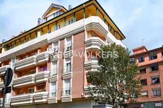 Casa  Avenida santiago galas. Espectacular ático dúplex en cabezón de la sal