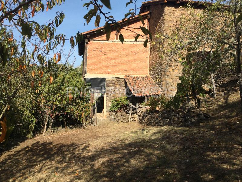 Foto 5040f220-b90d-4d6b-b086-c0eeac027657. Casa amb calefacció a Cabezón de Liébana