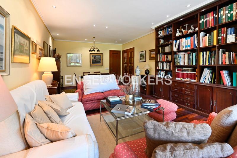 Foto 0b534c33-e99e-49fb-97e3-191b15bbbc7a. Appartement avec chauffage parking dans El Sardinero Santander