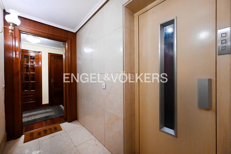 Foto 1a3dafab-1d1a-4ef4-ba4a-e319fe5bf9ce. Appartement avec chauffage parking dans El Sardinero Santander