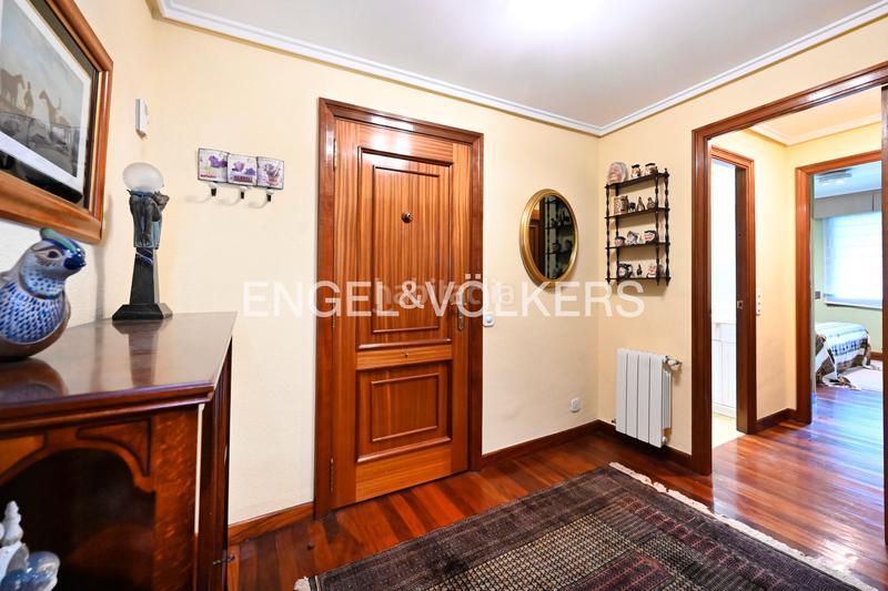 Foto 1a9d94ac-aa73-4a46-b94b-3fd7810dbd44. Appartement avec chauffage parking dans El Sardinero Santander