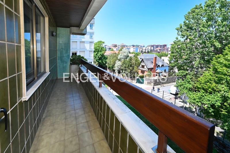 Foto 8430d3ea-ca4a-4fc0-bfac-cfbfa81a05d9. Appartement avec chauffage parking dans El Sardinero Santander