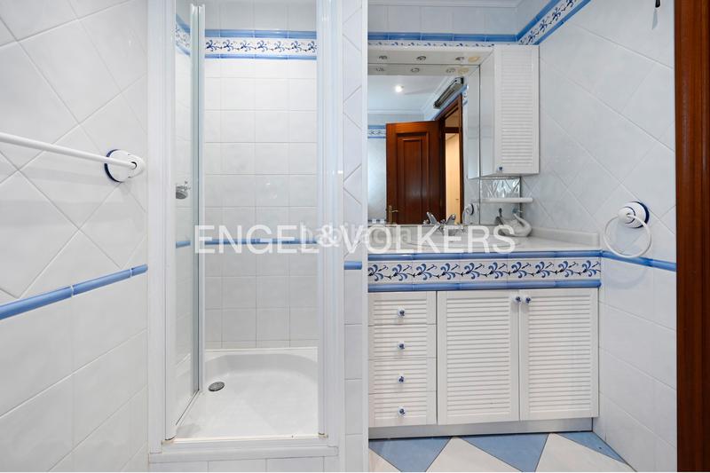Foto a5e1be7f-bb82-445e-83e5-9682ad90e45e. Appartement avec chauffage parking dans El Sardinero Santander