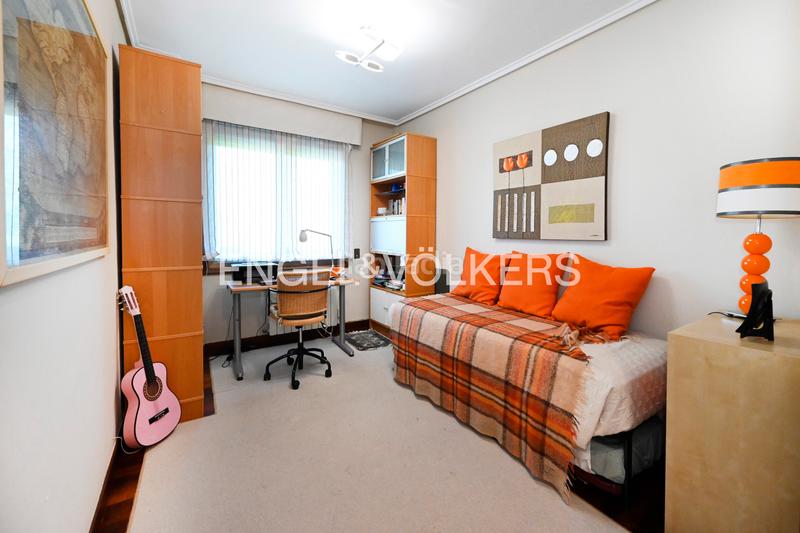 Foto a8b260ec-d93a-4154-92c4-0da678a7cbf6. Appartement avec chauffage parking dans El Sardinero Santander