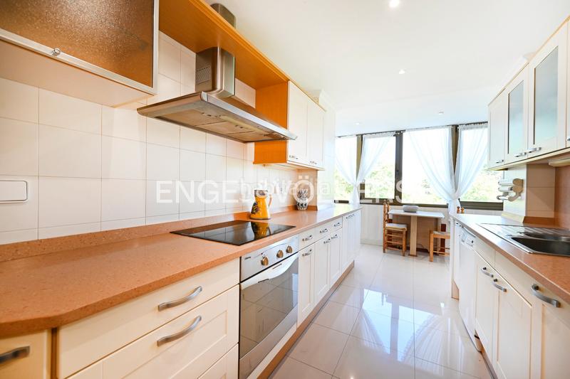 Foto a8f7af85-9bdc-40e7-930e-313487a66b46. Appartement avec chauffage parking dans El Sardinero Santander