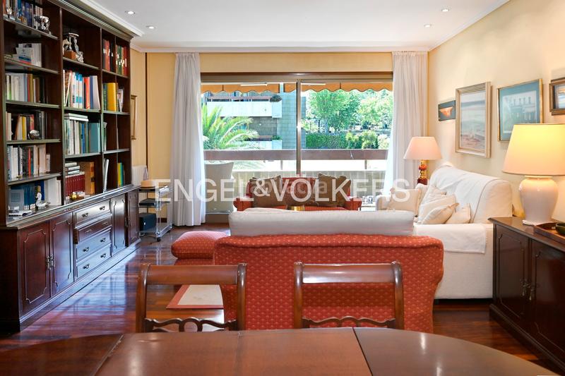 Foto ab5412b9-6e4f-41d4-990f-7a807beed305. Appartement avec chauffage parking dans El Sardinero Santander