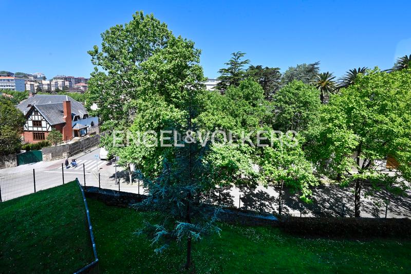 Foto aff6e48f-7e6d-4fa8-8b00-48de4a40f784. Appartement avec chauffage parking dans El Sardinero Santander