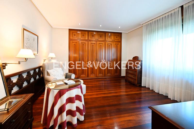 Foto b26163e5-bdfe-412a-b1fc-935a17738f02. Appartement avec chauffage parking dans El Sardinero Santander