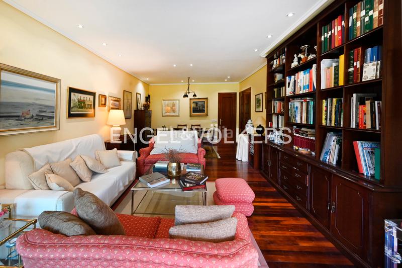 Foto d58e91bf-1ee1-48a3-97d4-d379dae79d6e. Appartement avec chauffage parking dans El Sardinero Santander