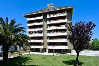 Apartament  Avenida pérez galdós. Excelente piso de lujo en pérez galdós 3335