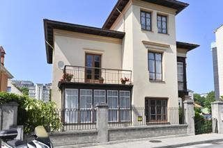 Casa  Santander. c/ río cubas. Elegante villa a rehabilitar en canalejas