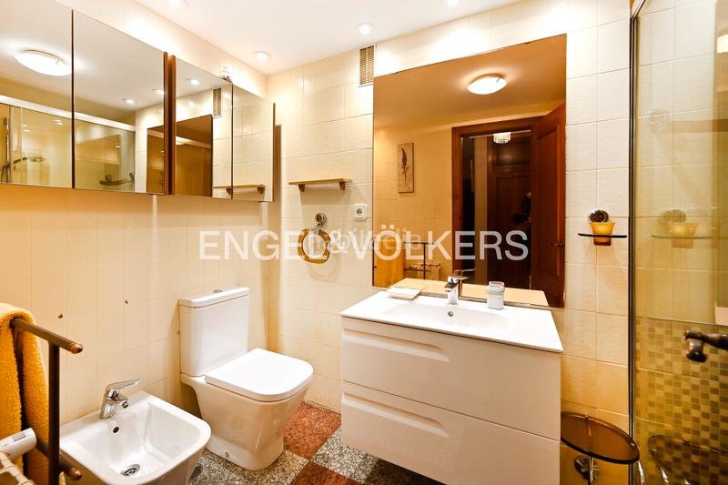 Foto 47da3fcf-92a0-4956-ad9c-215b01fc0abc. Appartement avec chauffage parking dans El Sardinero Santander