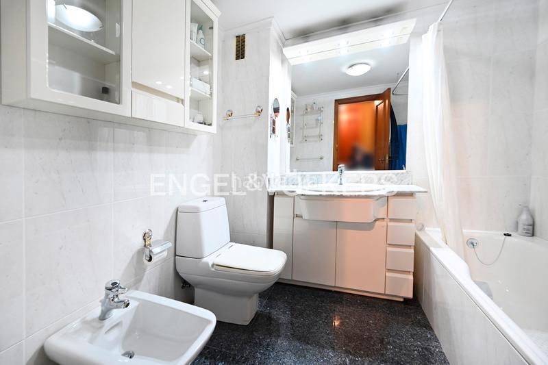 Foto 672a5cd5-f968-4640-8899-d89c2145fc27. Appartement avec chauffage parking dans El Sardinero Santander