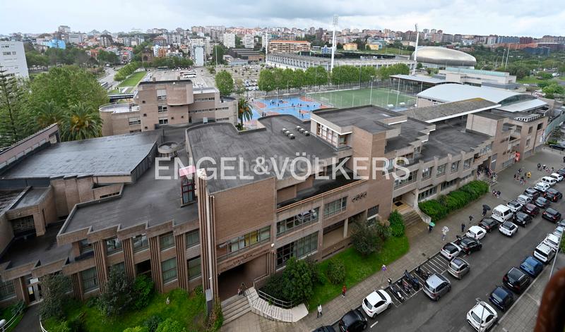 Foto b63f3fac-db4a-4a79-a55f-64fb11cd6ecf. Appartement avec chauffage parking dans El Sardinero Santander