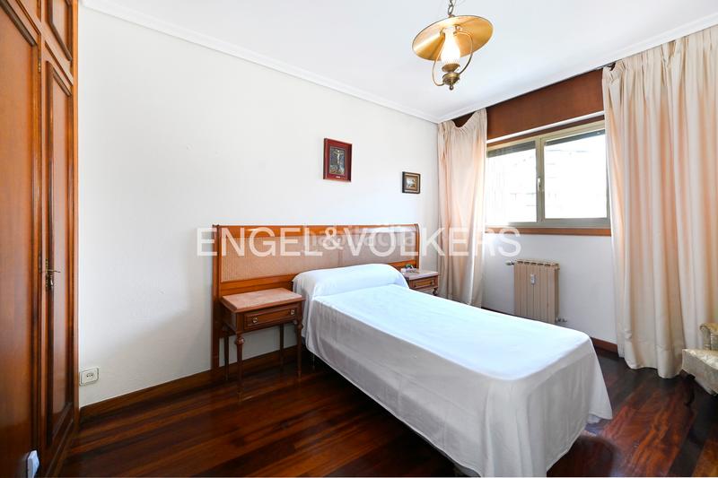 Foto c8f3afff-d293-4c11-b619-36d53e79df2d. Appartement avec chauffage parking dans El Sardinero Santander