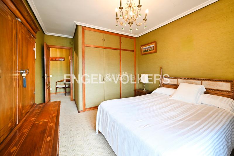 Foto d10c1c40-60fd-43c9-b041-cbb78b03efb8. Appartement avec chauffage parking dans El Sardinero Santander