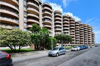 Apartament  Avenida pontejos. Elegante piso en el corazn del sardinero