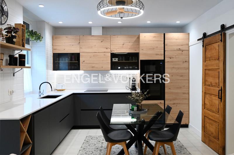 Foto e91ed4b5-1043-441e-bc0a-47be36641484. Apartamento excelente piso recién reformado junto a la bahía en Santander