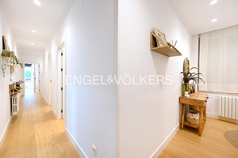 Foto e9c98ede-6b3a-457e-9465-778cc9c4226c. Apartamento excelente piso recién reformado junto a la bahía en Santander