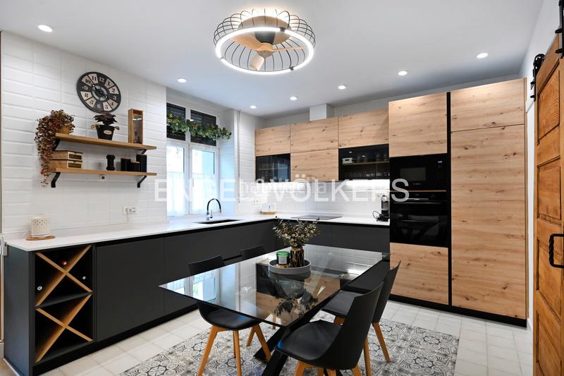 Foto f85e98e7-bd4d-4a12-8bae-8f77a4e9fe78. Apartamento excelente piso recién reformado junto a la bahía en Santander