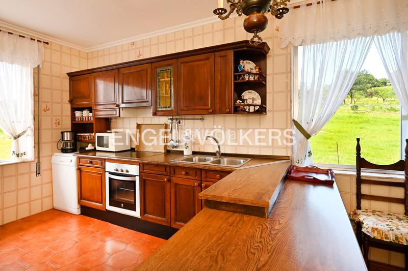 Foto c8b82665-2ef4-42ec-b30e-8ae4f5bb6cad. Casa magnífica casa en villapresente, en Reocín