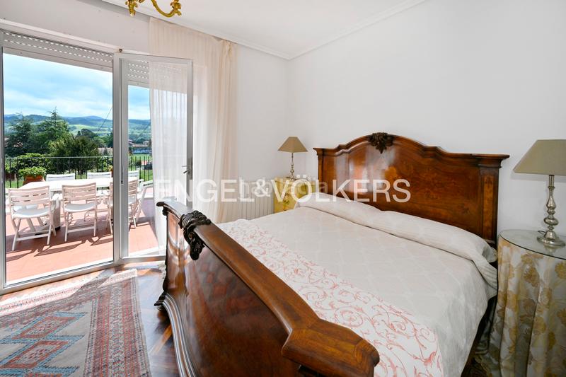 Foto cff6f747-71d9-4030-9b18-84f663b41403. Casa magnífica casa en villapresente, en Reocín