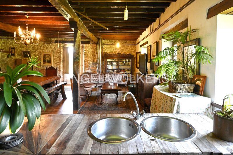 Foto e484ae75-5662-40a9-88f6-319eff967e30. Casa amb calefacció a Villaescusa