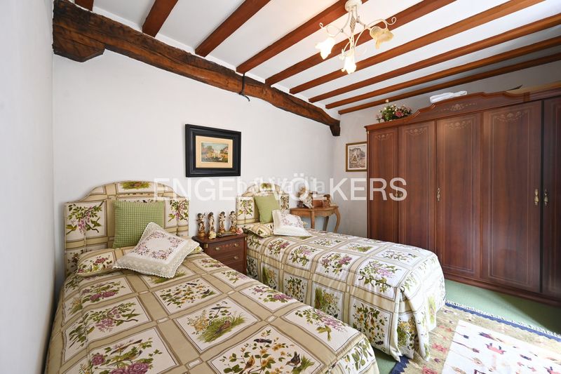 Foto f6d599ba-5ec7-4b43-872a-eacd375c709e. Casa amb calefacció a Villaescusa