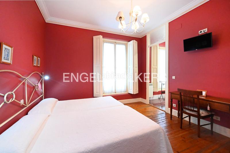 Foto da3ed23b-51ab-4c37-85a8-e228fb3319e7. Casa majestuosa casa rural en Colindres