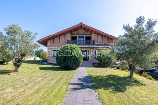 Maison  Calle las arraadas. Espectacular casa con vistas a la ra de ajo