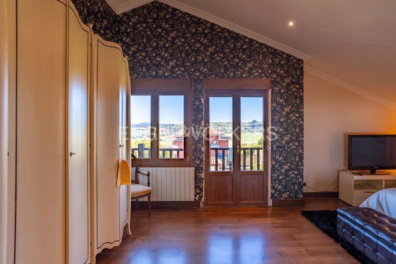 Foto 20165ac3-05b9-4fe4-8bbd-a7ba2f84a8cf. Maison avec chauffage parking dans Ajo Bareyo